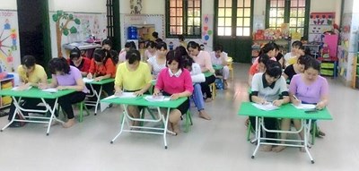 Mầm non Giang Biên khai mạc hội thi Giáo viên-  Nhân viên nuôi dưỡng giỏi  cấp trường năm học 2016 - 2017 